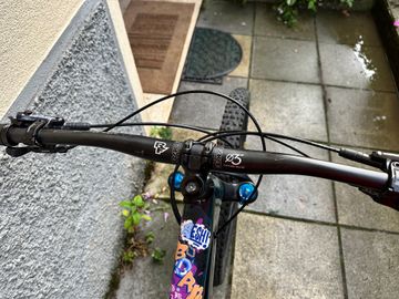 Orbea RALLON M20 2023 2023 Mountainbike usato, Verde — immagine 6 di 11