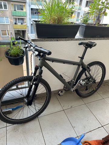 Used Trenga TDM 5 2005 Mountainbike, Light Gray — image 1 of 14