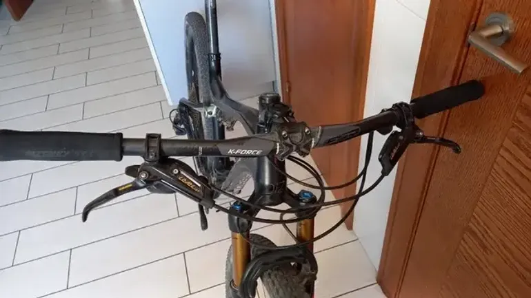 Used Orbea OIZ M-TEAM 2018 2018 Mountainbike — image 6 of 7