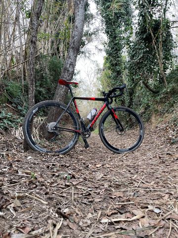 Použité Cannondale SuperX Di2 2018 2018 Road & Gravel — obrázek 2 z 9