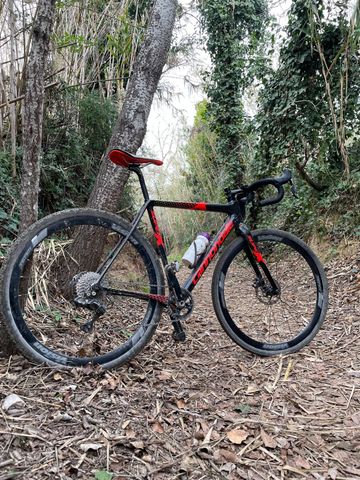 Použité Cannondale SuperX Di2 2018 2018 Road & Gravel — obrázek 1 z 9