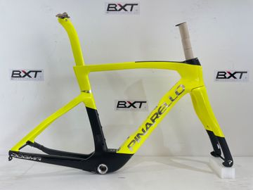 Tweedehands Pinarello DOGMA F DISK AURIK YELLOW 530 Frameset 2025 Road & Gravel