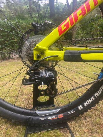 Used Giant Glory 27.5 2 2016 2016 Mountainbike, Black, 27.5 — image 4 of 13