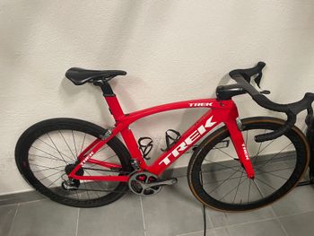 Used Trek Madone Race Shop Limited 2017 2017 Road & Gravel, Red — image 3 of 9