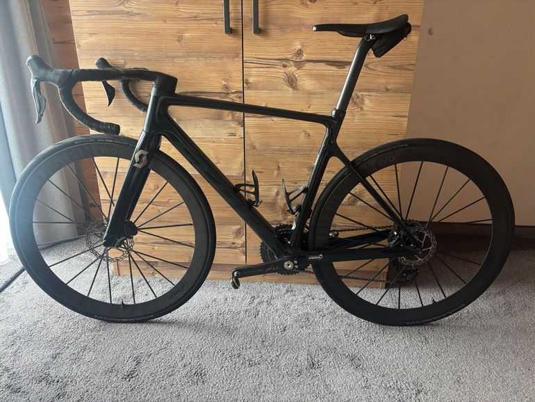 Used Scott Addict Shimano Dura Ace Di2 2023 Road & Gravel, Black — image 2 of 12