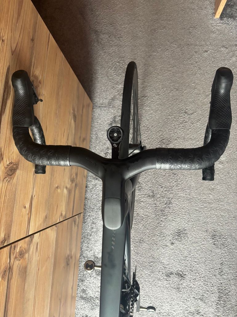 Used Scott Addict Shimano Dura Ace Di2 2023 Road & Gravel, Black — image 10 of 12