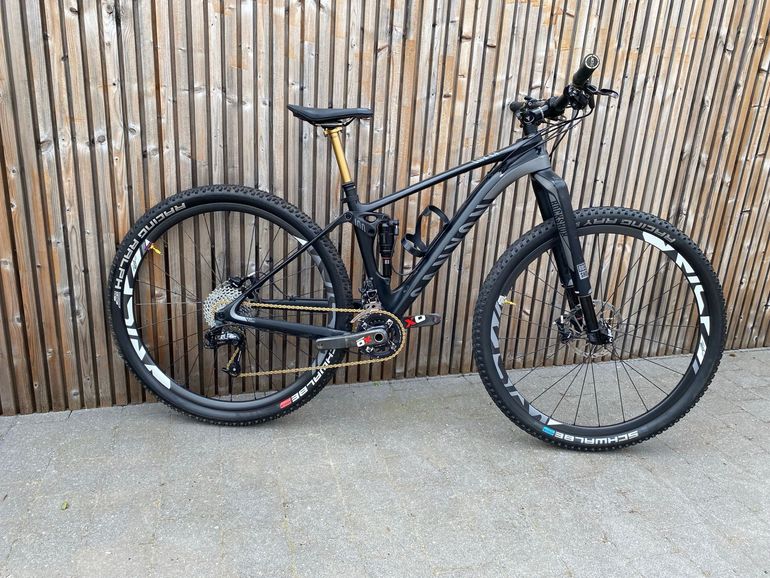 Used Canyon LUX SRAM X0 2017 Mountainbike, Black — image 2 of 5