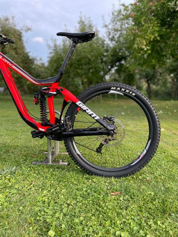 Gebrauchtes Giant Glory 2 2018 Mountainbike, Rot, 27, 5 (650B) — Bild 9 von 10