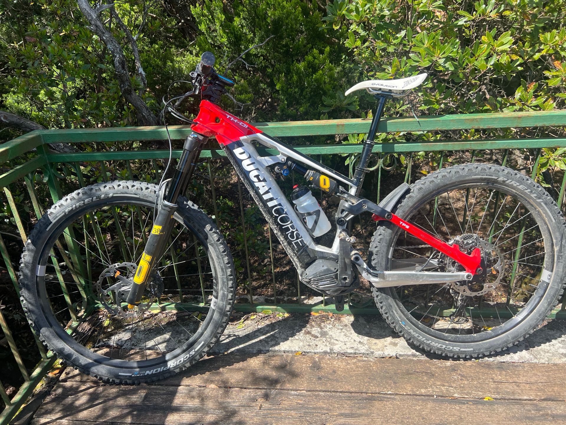 Tk 01rr Ducati Thok 2021 Tk01 Rr Outlet