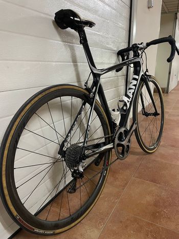 Used Giant TCR Advanced SL 1 2015 2015 Road & Gravel, Black — image 2 of 6