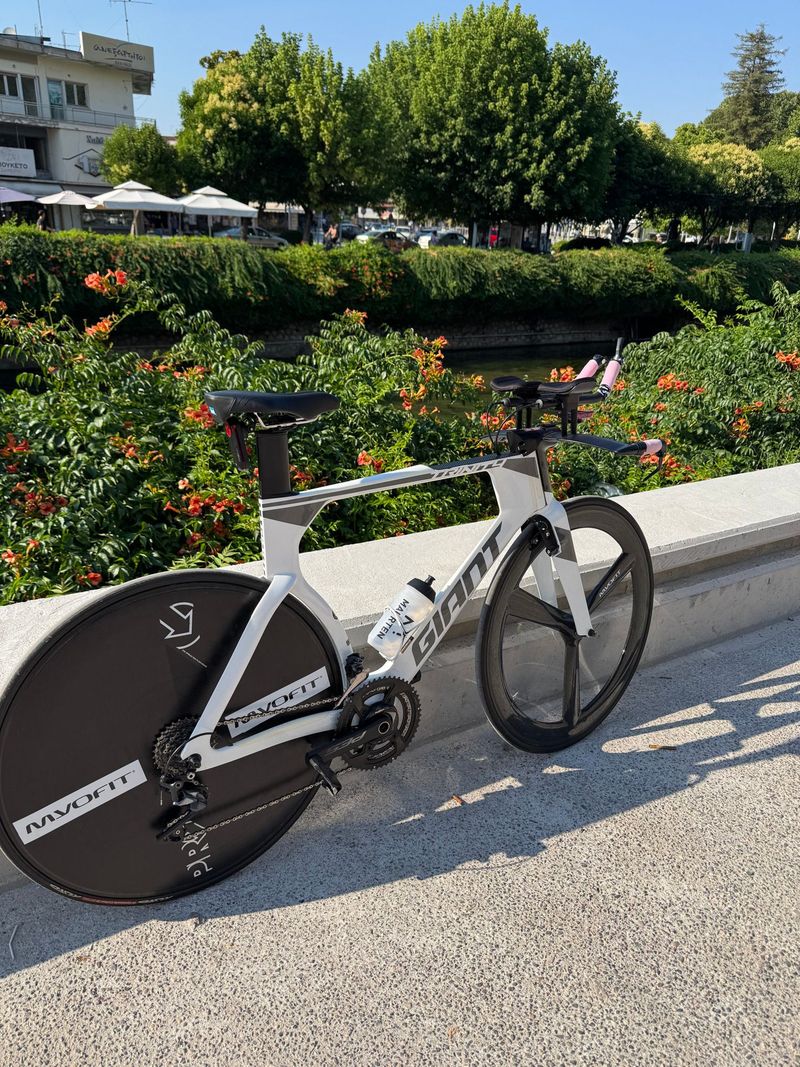 Used Giant Trinity Advanced Pro 2 2020 2020 Road & Gravel, White — image 1 of 17