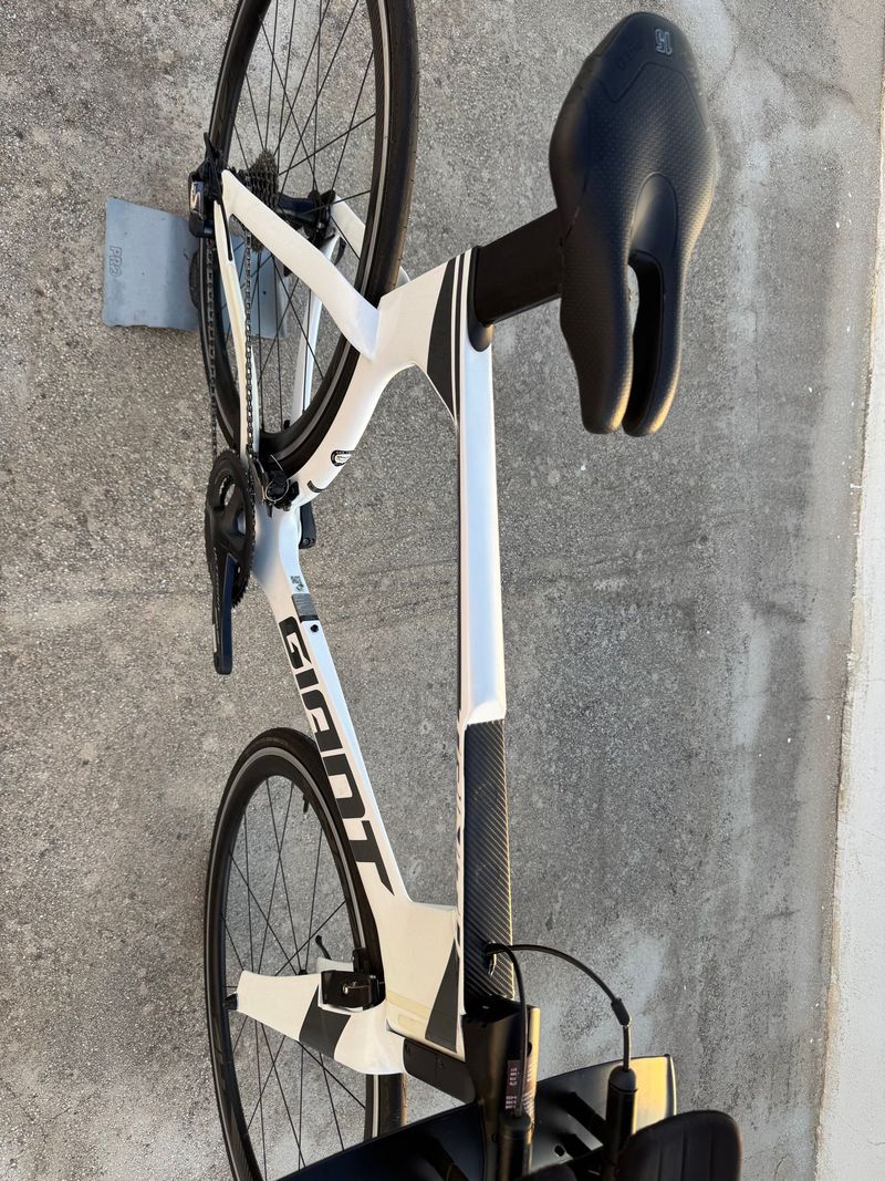 Used Giant Trinity Advanced Pro 2 2020 2020 Road & Gravel, White — image 8 of 17