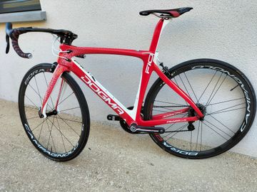 Used Pinarello F10 2019 Road & Gravel, Red — image 7 of 9