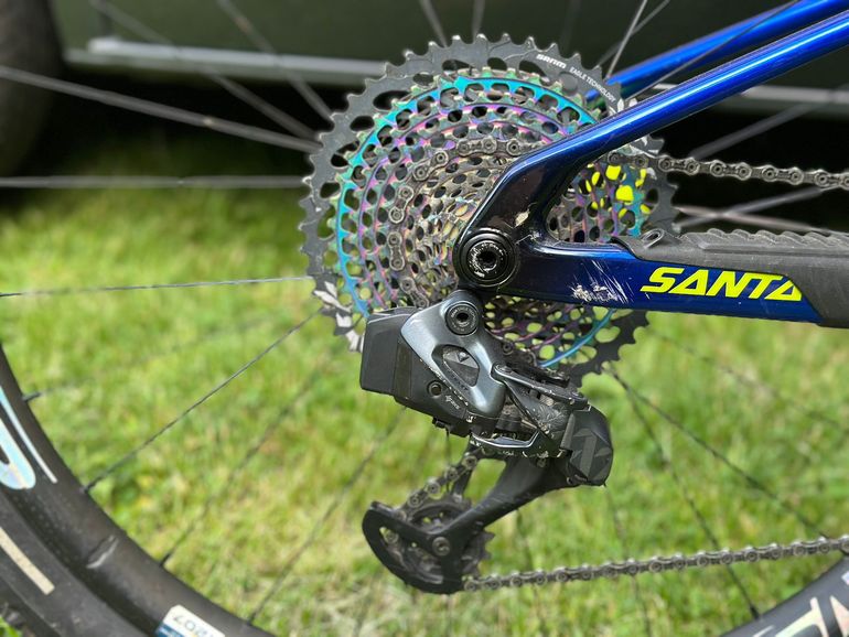 Used Santa Cruz BLUR XX1 AXS RSV / Carbon CC 2024 2024 Mountainbike — image 13 of 19