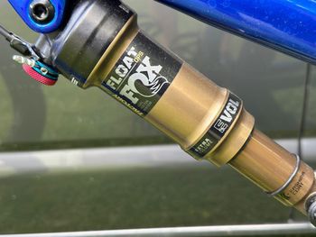 Used Santa Cruz BLUR XX1 AXS RSV / Carbon CC 2024 2024 Mountainbike — image 11 of 19