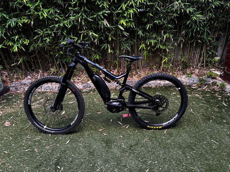 Tweedehands Commencal META POWER 2020 Mountainbike — afbeelding 1 van 16