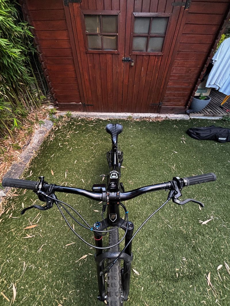 Tweedehands Commencal META POWER 2020 Mountainbike — afbeelding 3 van 16