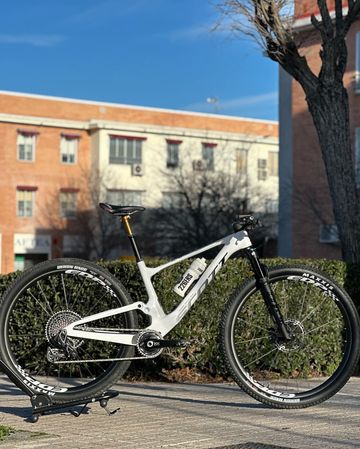 Used Scott Spark SRAM X0 2025 Mountainbike, White, 29 — image 1 of 3