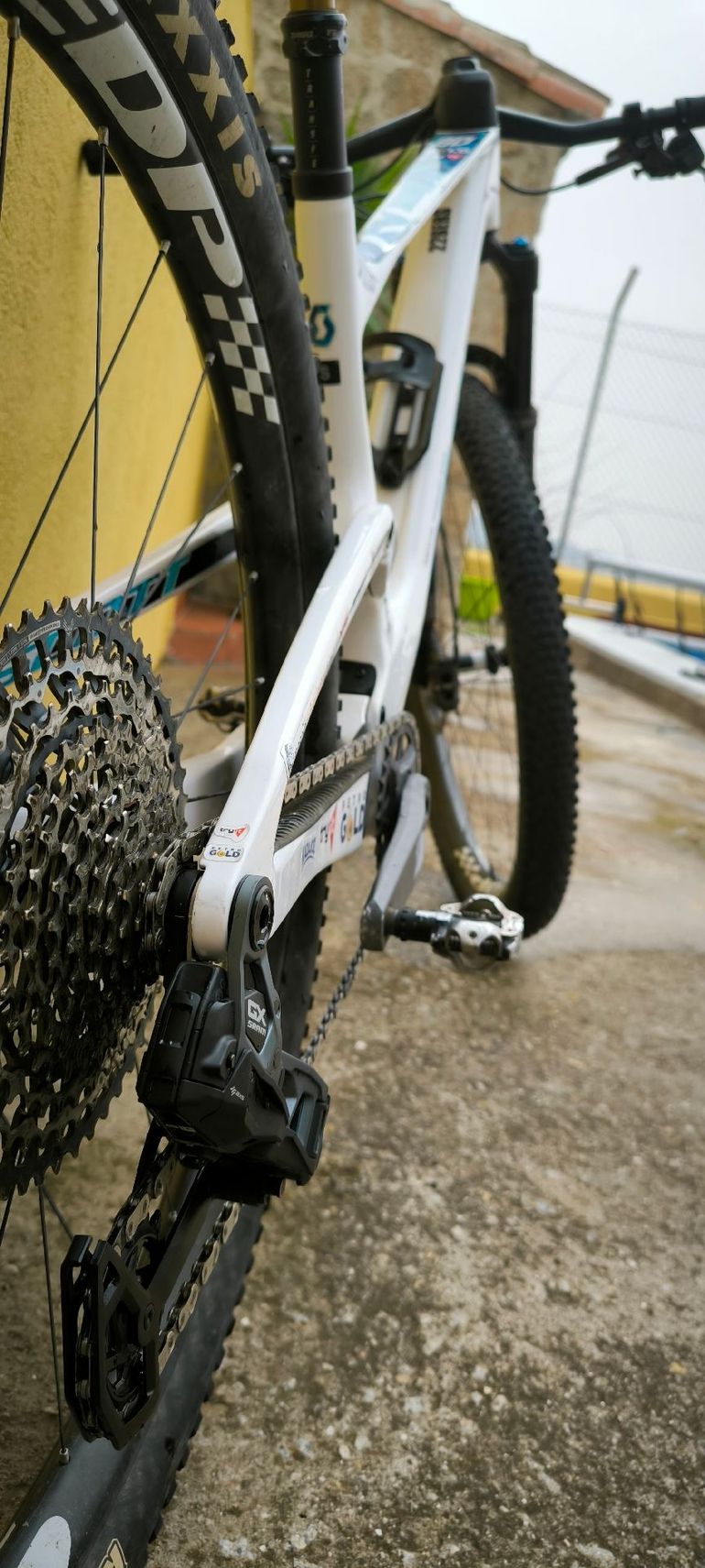 Used Scott Spark SRAM GX Eagle AXS (T-Type) 2024 Mountainbike, White — image 4 of 10