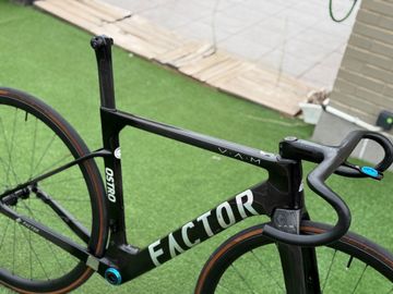 Brugt Factor ONE 2023 Frameset 2023 Road & Gravel — billede 4 af 32