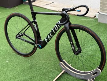 Factor, ONE 2023 Frameset