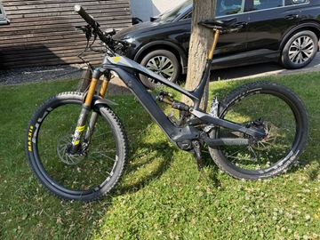 Used YT Industries DECOY CF Pro Race 2019 2019 Mountainbike, Light Gray, 29, 27.5 — image 3 of 7