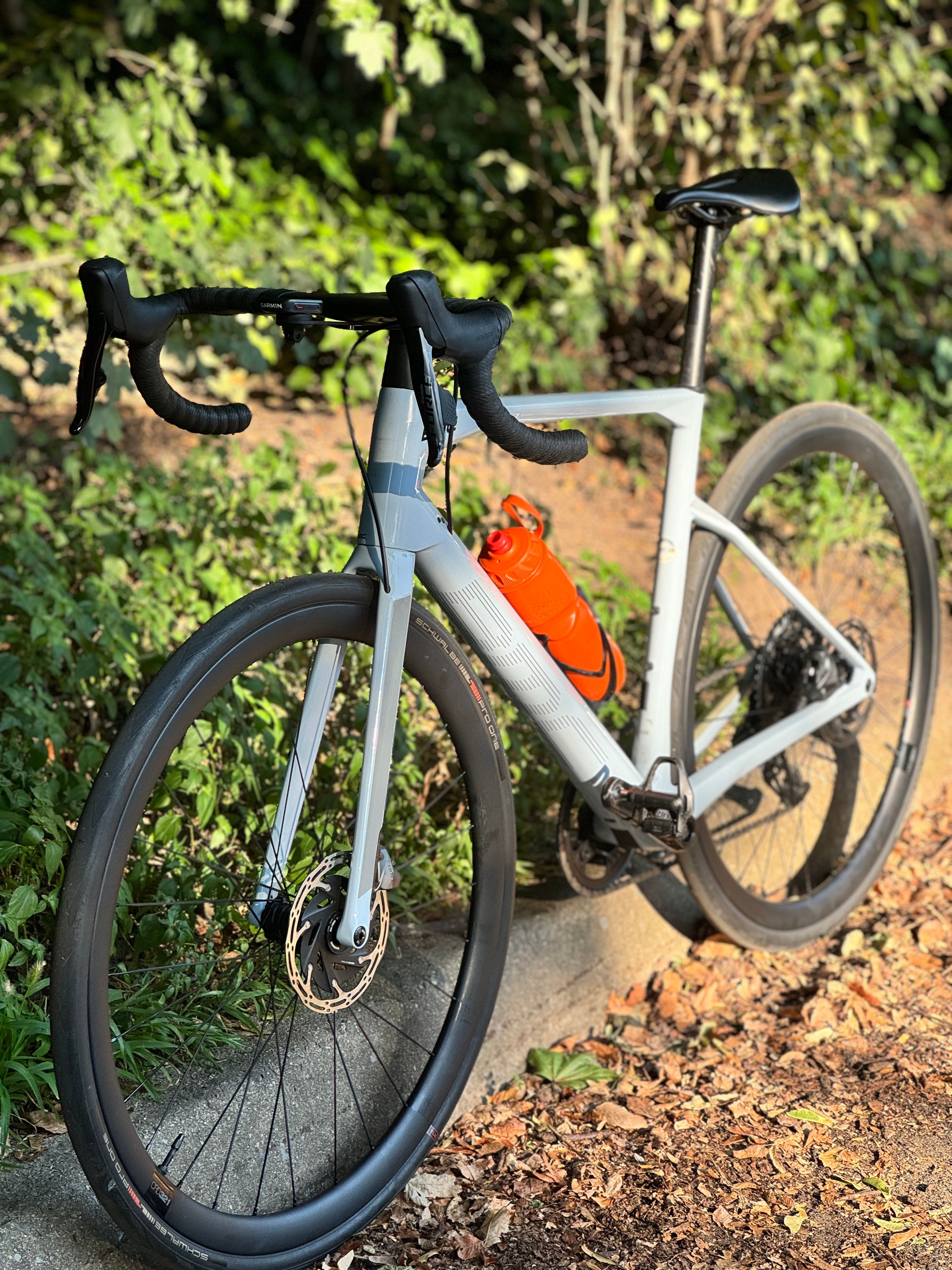 road bike bmc roadmachine 01 2018