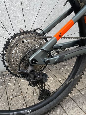 Used CUBE STEREO 170 TM 29 2021 2021 Mountainbike, Light Gray, 29 — image 6 of 12