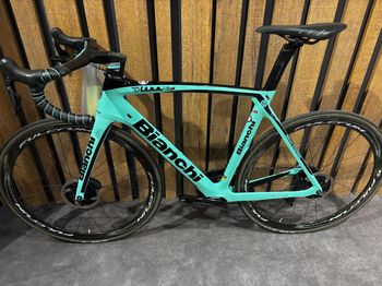 Used Bianchi Oltre XR4 Dura Ace Di2 2020 2020 Road & Gravel, Green — image 8 of 15