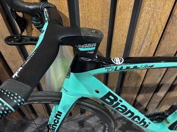 Used Bianchi Oltre XR4 Dura Ace Di2 2020 2020 Road & Gravel, Green — image 12 of 15