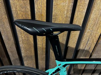 Used Bianchi Oltre XR4 Dura Ace Di2 2020 2020 Road & Gravel, Green — image 7 of 15