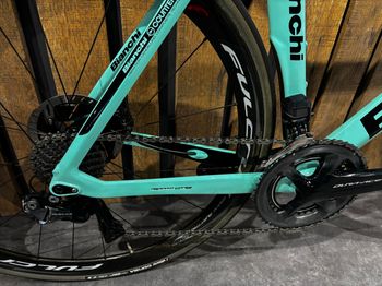 Used Bianchi Oltre XR4 Dura Ace Di2 2020 2020 Road & Gravel, Green — image 4 of 15