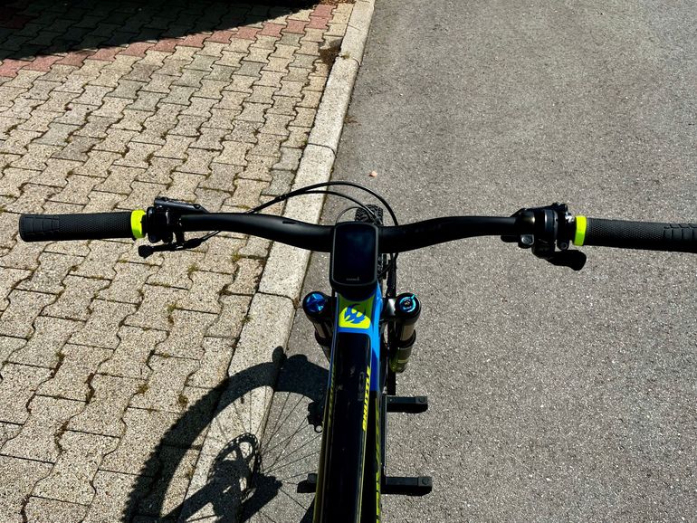 Pivot Shuttle 2018 2018 Mountainbike d'occasion — image 7 sur 12