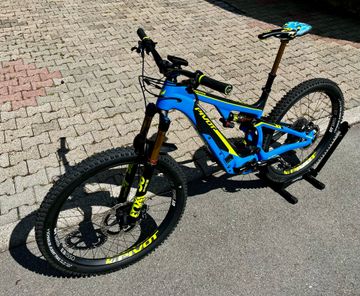 Pivot Shuttle 2018 2018 Mountainbike d'occasion — image 1 sur 12