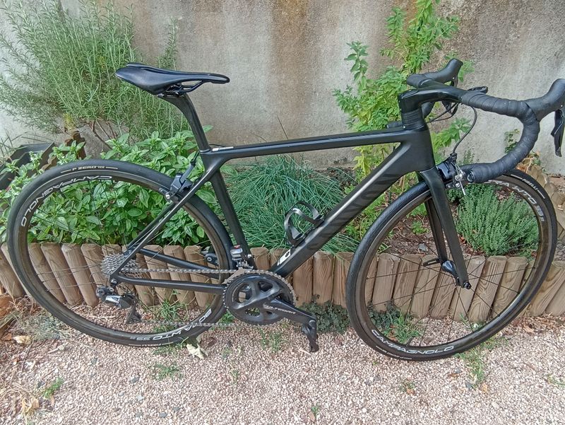 Used Canyon Ultimate CF SL 8 Di2 2021 2021 Road & Gravel
