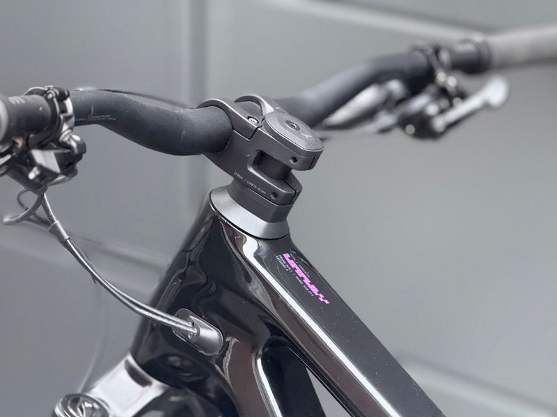 Canyon Torque 27.5 CF 7 2022 2022 Mountainbike d'occasion — image 4 sur 18