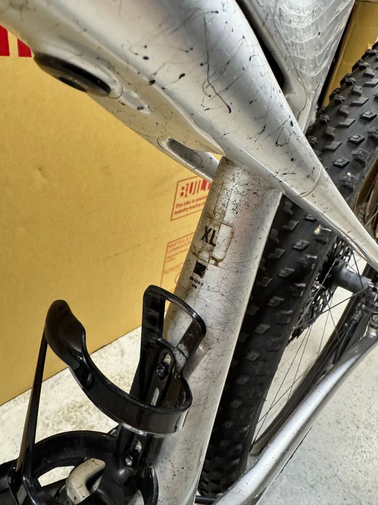 Used Trek Supercaliber SRAM X0 Eagle AXS (T-Type) 2024 Mountainbike, Light Gray — image 4 of 12