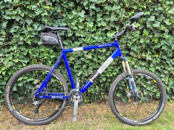 Used Red Bull (Rose) MTB HT 07 AL-400 2008 MTB