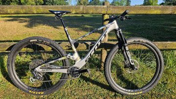 Used Scott Spark SRAM X0 Eagle AXS (T-Type) 2025 Mountainbike, Light Gray — image 1 of 5