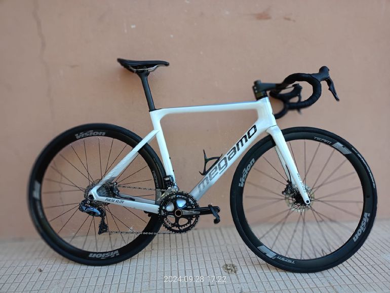 Megamo PULSE ELITE 15 SH12 2023 2023