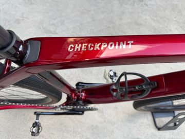 Trek Checkpoint SL 6 eTap 2023 2023 Road & Gravel d'occasion — image 4 sur 28