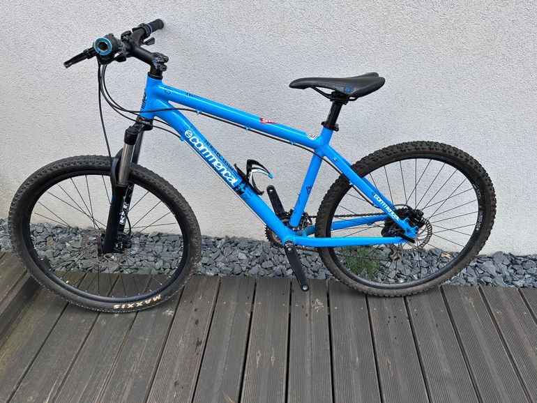 Used Commencal Premier HD4 2012 Mountainbike — image 1 of 11