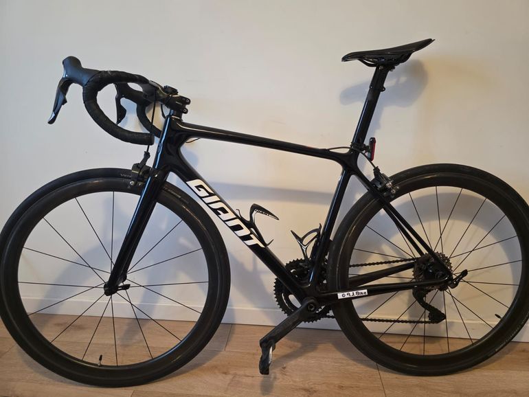 Used Giant Tcr Shimano Ultegra Di2 2016 Road & Gravel — image 1 of 9