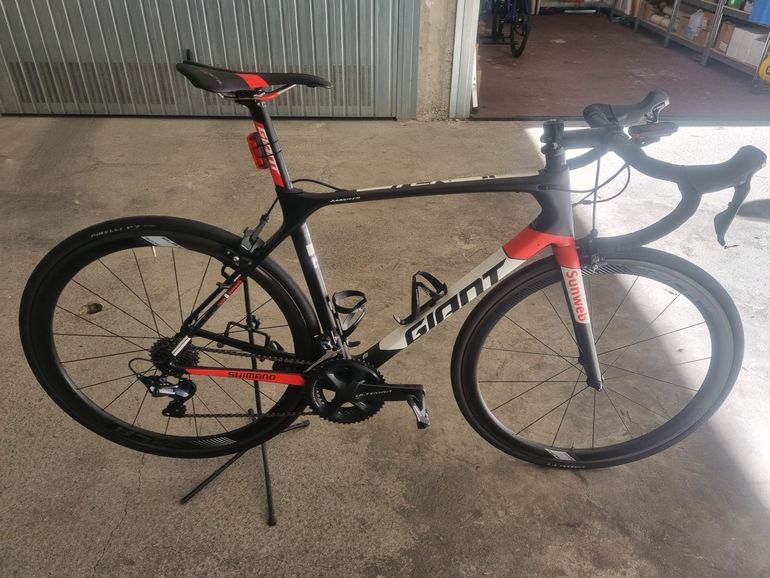 776ef19d-a589-4d3c-bbaa-