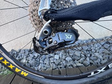 Used Lapierre Tecnic 700 2011 Mountainbike, White — image 12 of 15