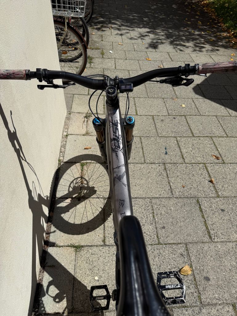 Used Orbea H15 2022 Mountainbike, Black — image 3 of 10