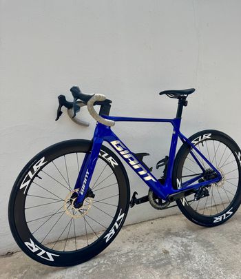 Used Giant Propel Advanced 1 2024 2024 Road & Gravel, Blue — image 2 of 4