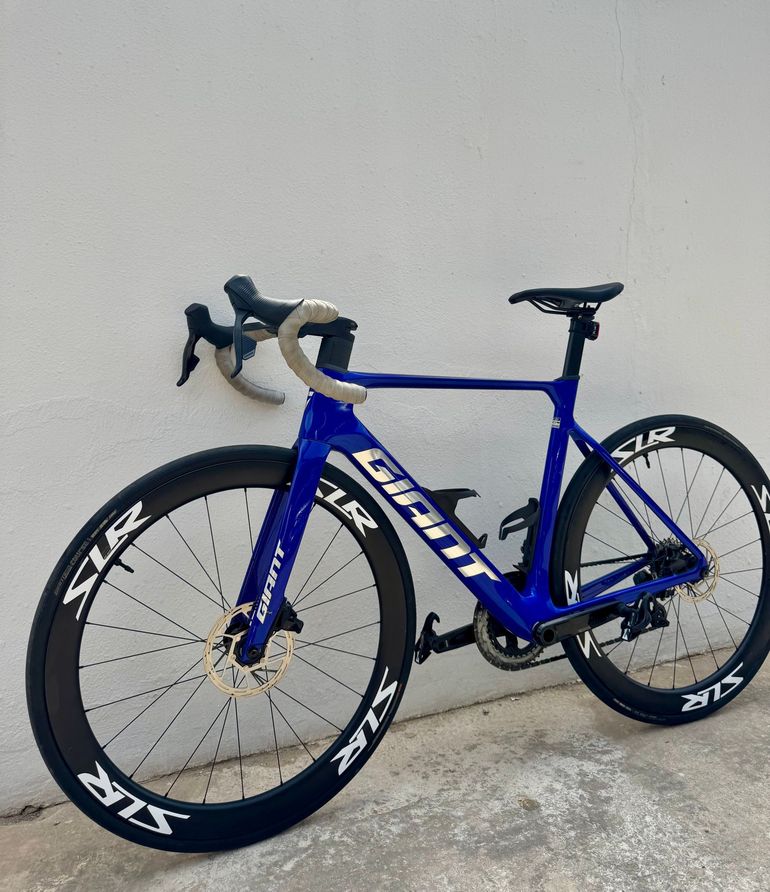Used Giant Propel Advanced 1 2024 2024 Road & Gravel, Blue — image 2 of 4