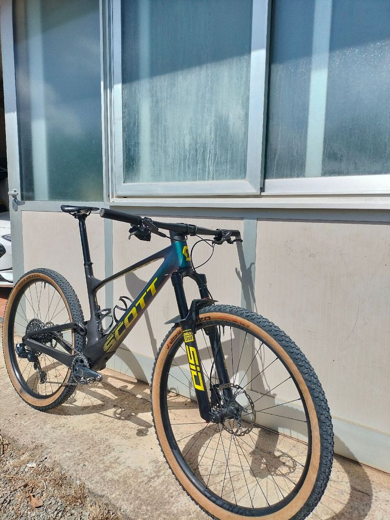 Used Scott Spark RC Team Issue AXS 2022 2022 Mountainbike, Green, 29 — image 5 of 6