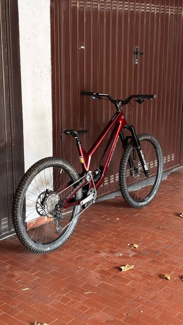 Norco Range Shimano Deore XT 2024 Mountainbike d'occasion — image 2 sur 12